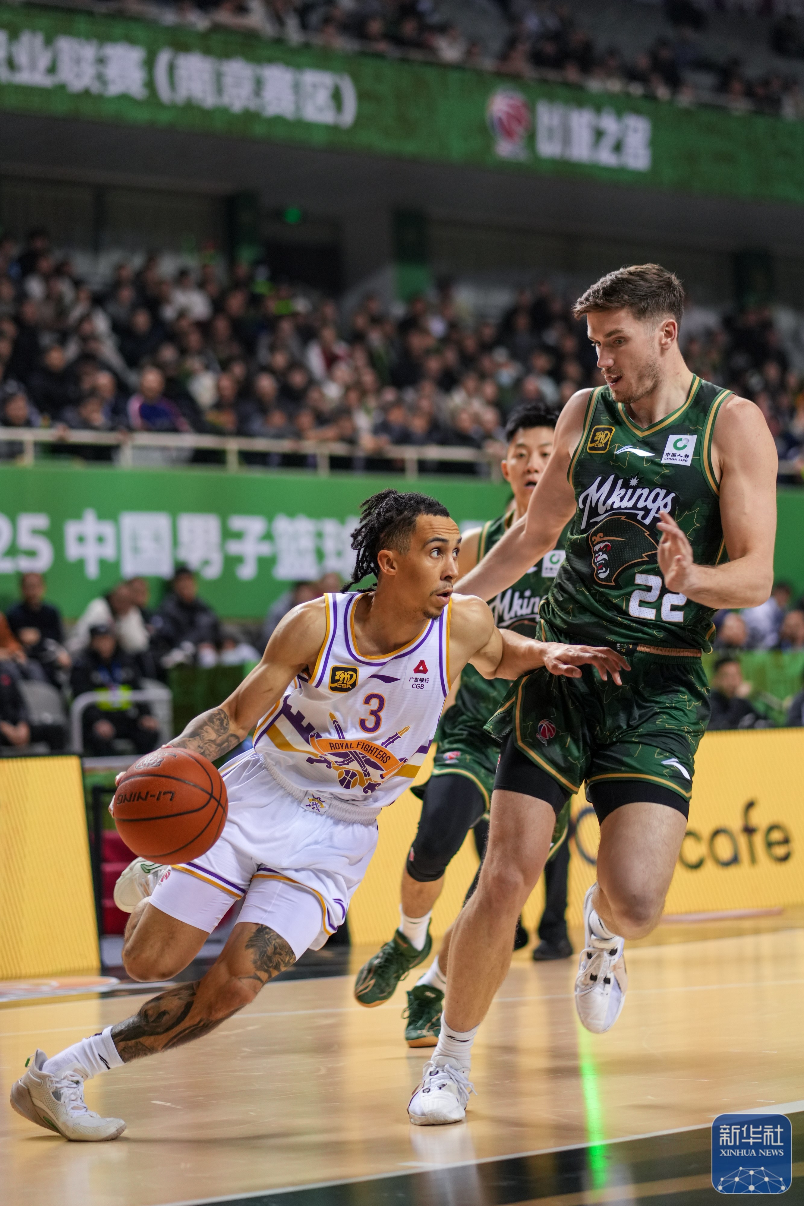 开云中国-赛地聚焦：CBA常规赛加时末段热度飙升；切尔西止住颓势；气氛紧张；控场能力受关注的简单介绍-开云中国